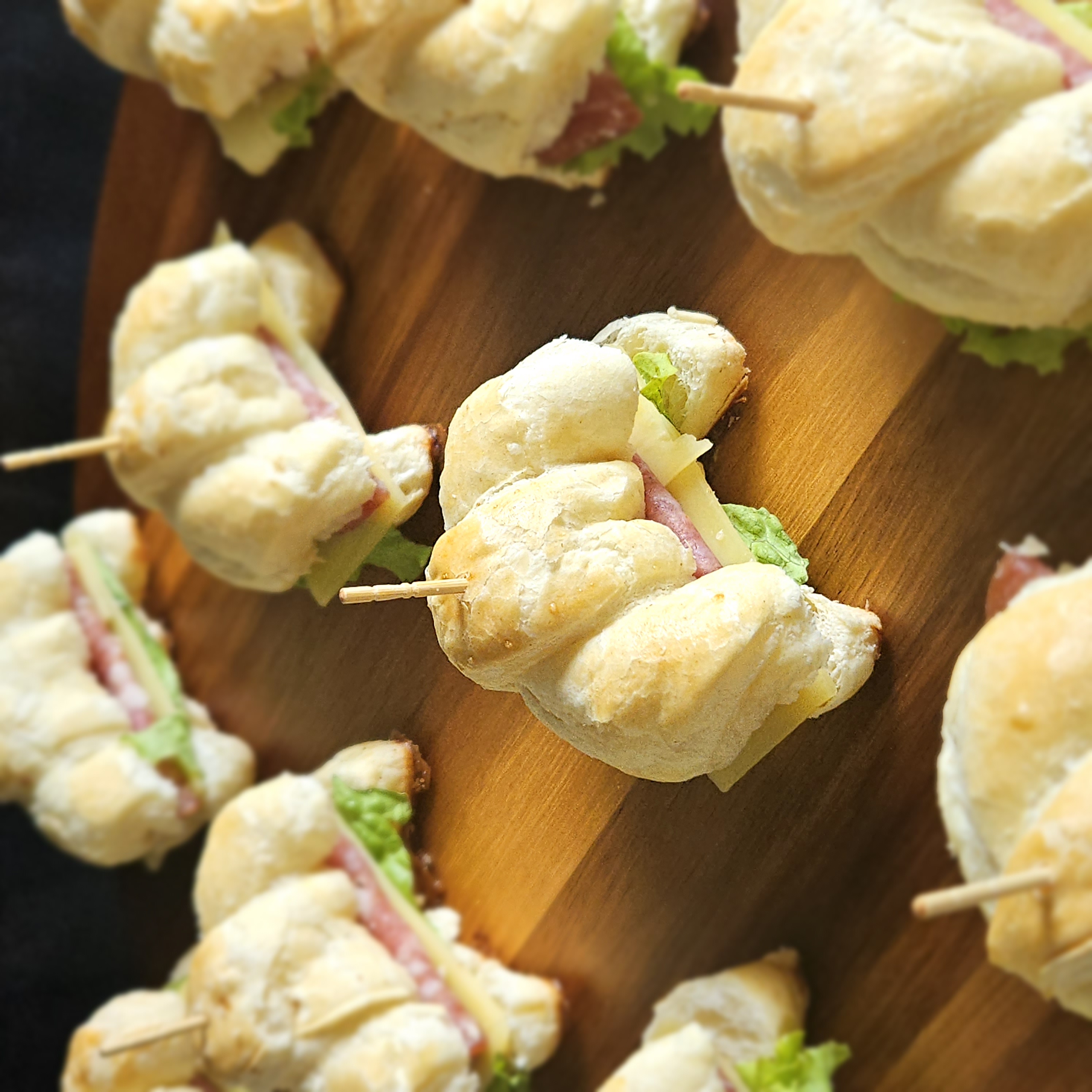 Mini Sanduiche Croissant de Salame