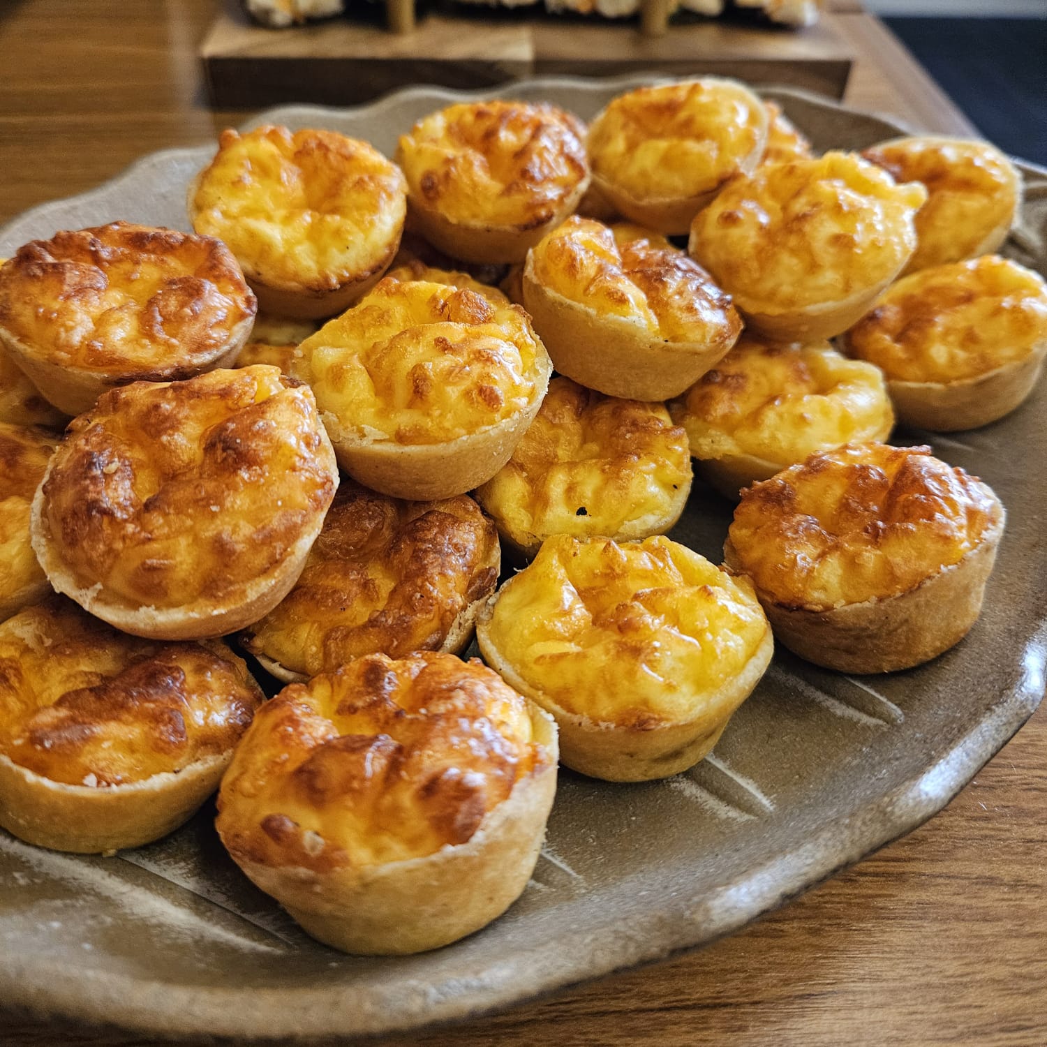 Mini Quiche de Quatro Queijos