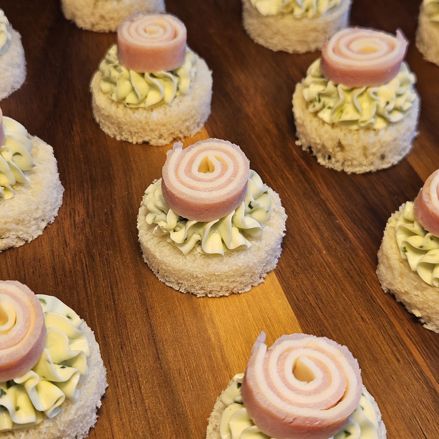 Canapé de Presunto e Queijo