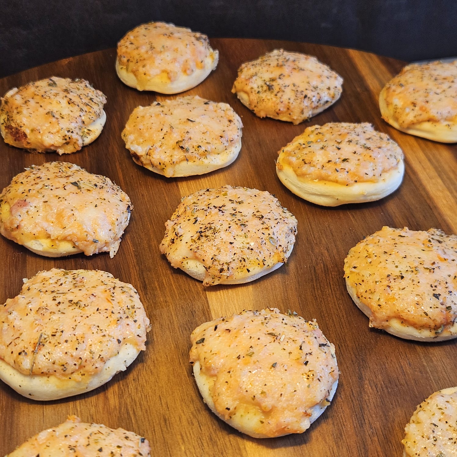 Mini Pizza de Presunto e Queijo