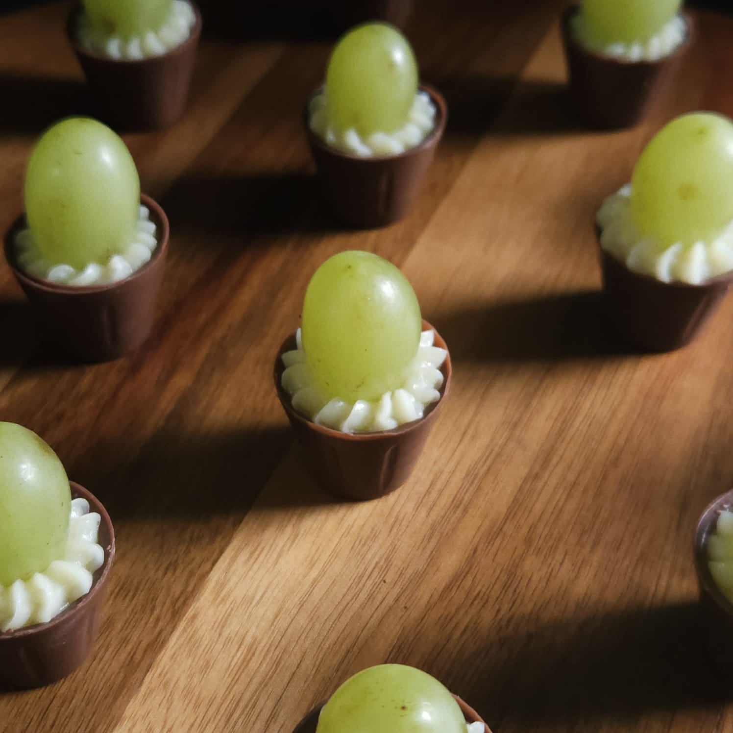 Copinho de Chocolate com Uva